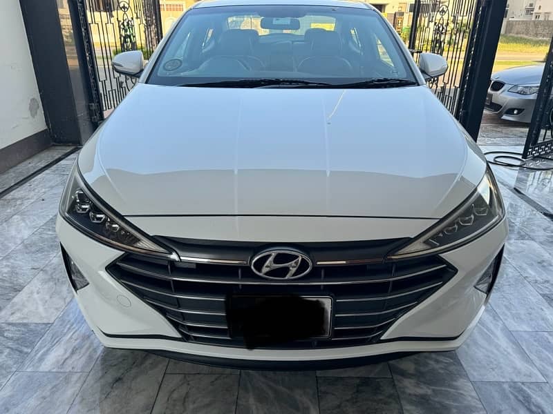 Hyundai Elantra 2022 1