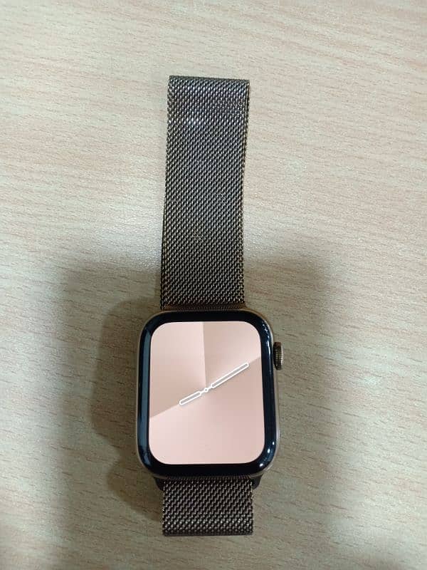 apple watch series 5 44MM steel gold 6