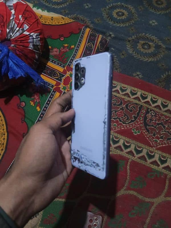 Samsung a 32 condition apke samne hai 2