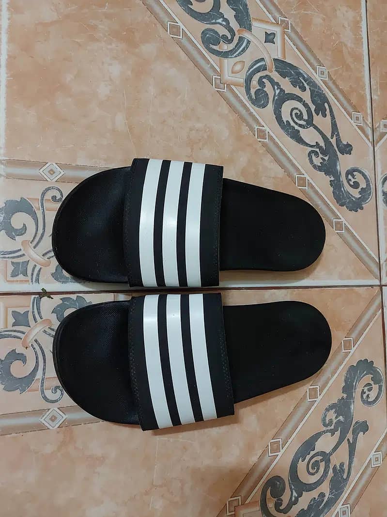 Adidas Adilette Comfort Slides - Size US 6 UK 6 1