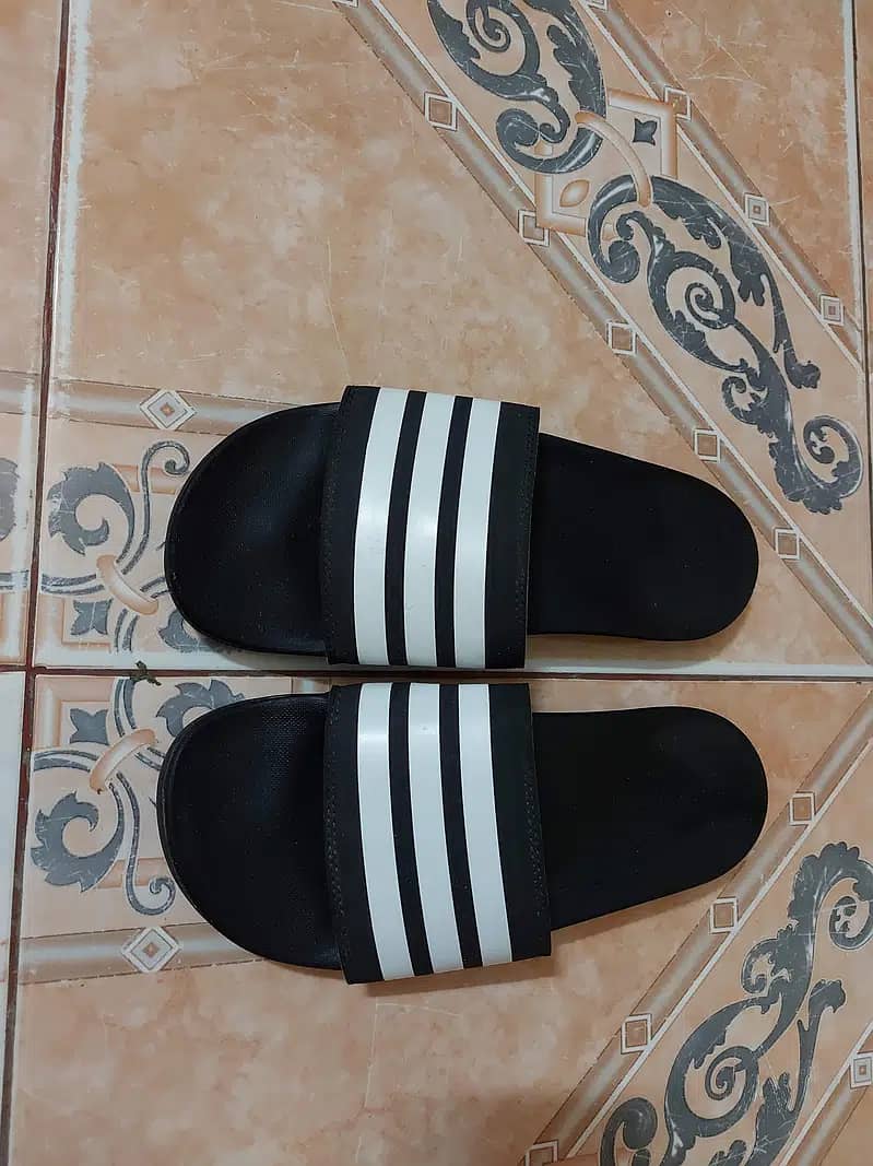 Adidas Adilette Comfort Slides - Size US 6 UK 6 3