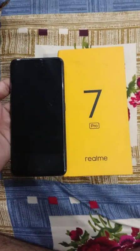 Realme 7 Pro ( panel broken) 1