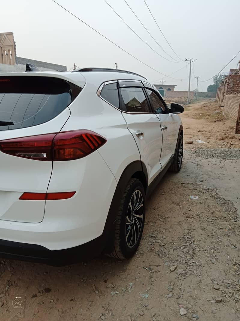 Hyundai Tucson FWD A/T GLS  SPORT  2023 13