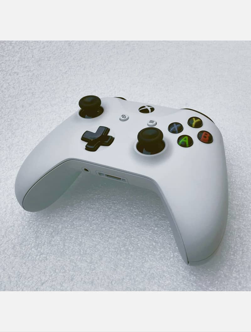 Xbox One S Controller 0