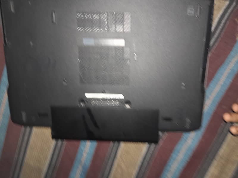 Dell LATITUDE E6530 5