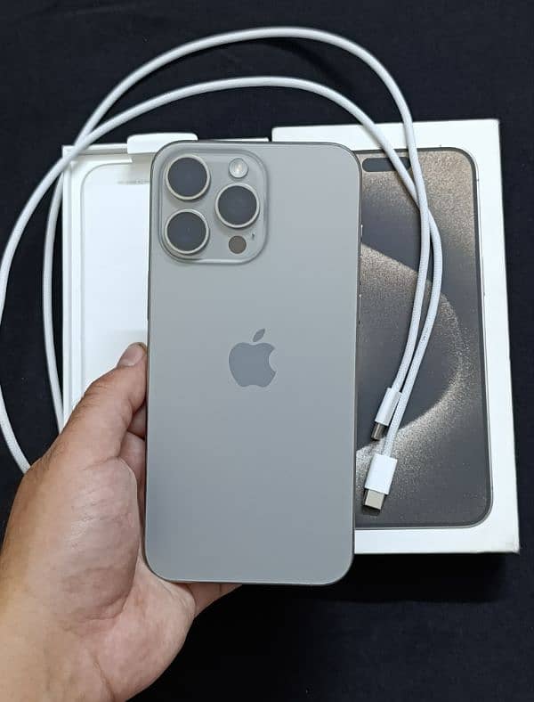 iphone 15 pro max 256gb HK (Pta Approved) Natural Titanium 0