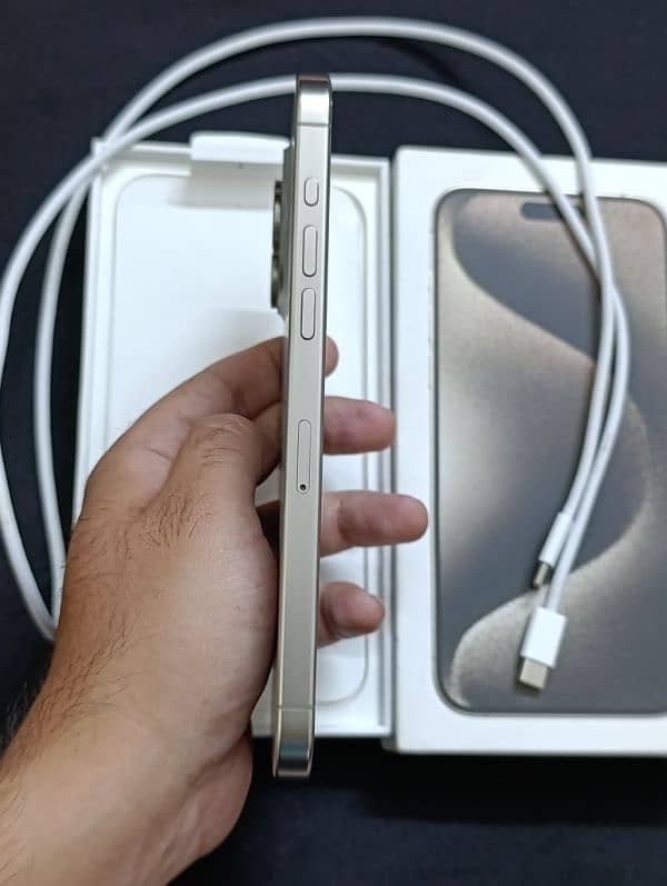 iphone 15 pro max 256gb HK (Pta Approved) Natural Titanium 1