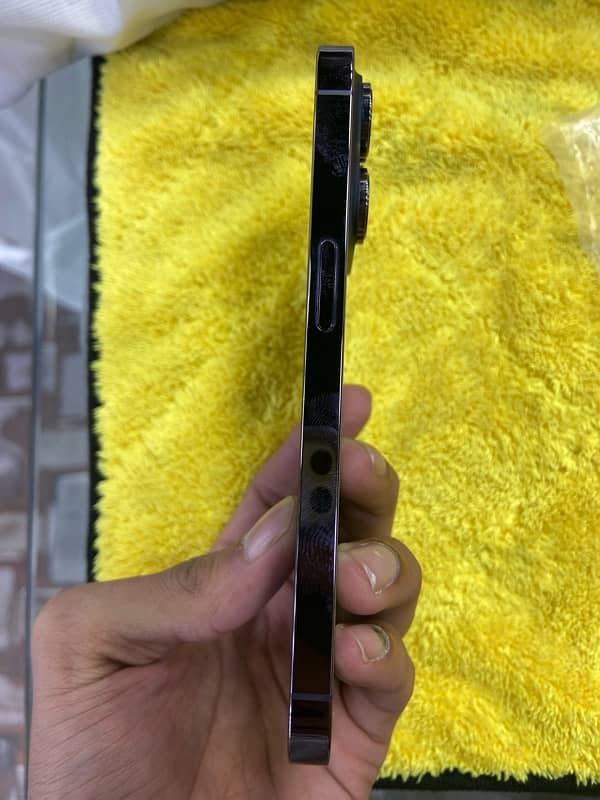 I phone 14 pro 128gb pta approved 2