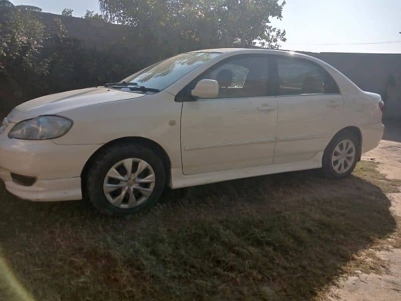 Toyota Corolla se saloon 1.6 2004 model 5