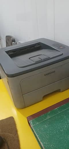 Printer condition achi hai bus Donor refill hone wala