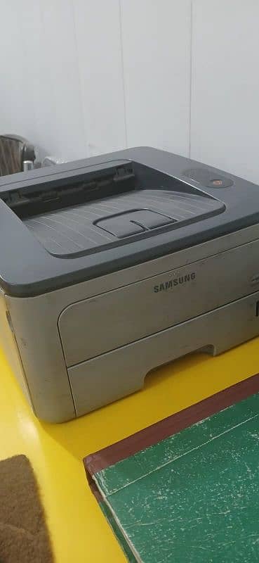 Printer condition achi hai bus Donor refill hone wala 1