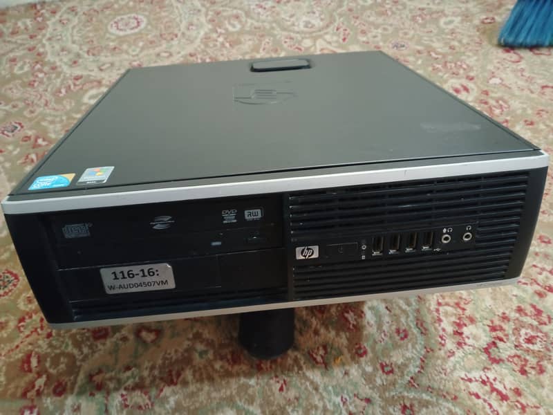 HP desktop quad-core computer 3