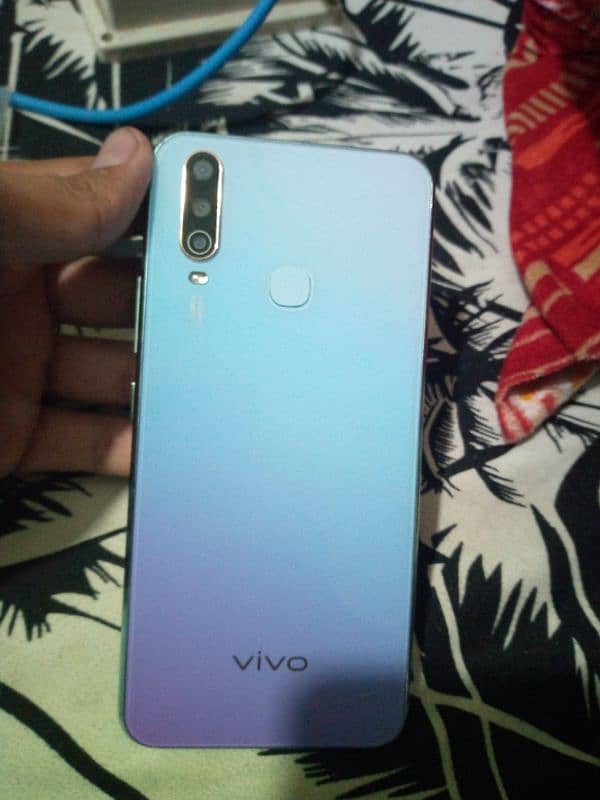 vivo y17 3