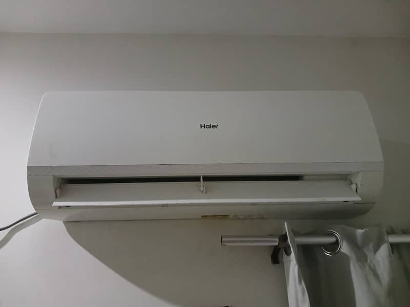 Haier 1 ton non-inverter AC 1