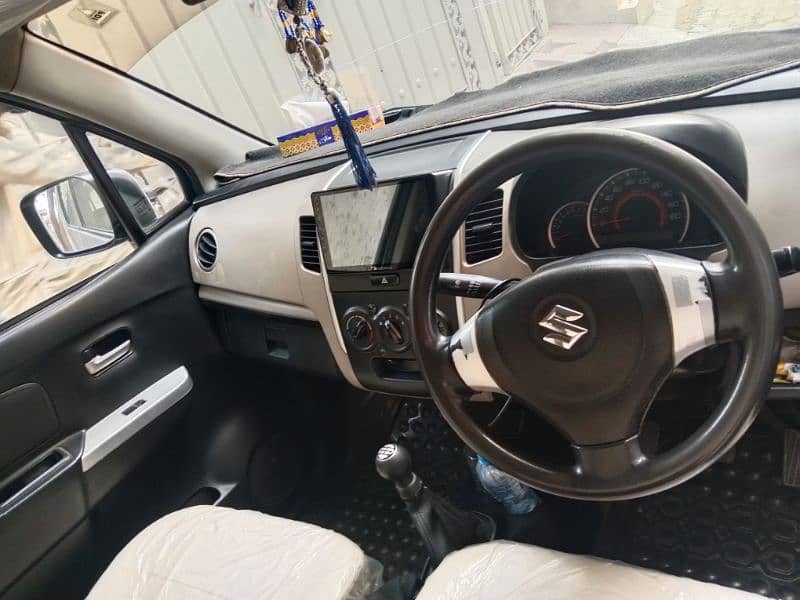 Suzuki Wagon R 2018 10