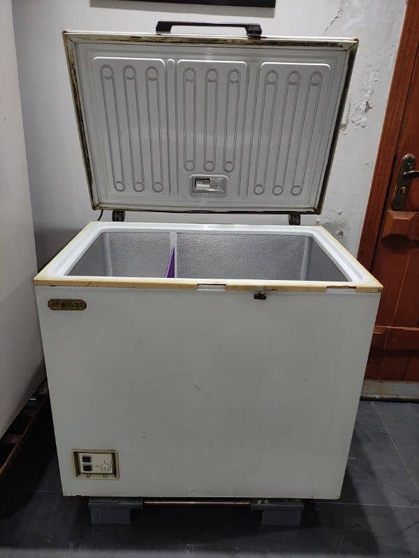 Waves Single Door Deepfreezer 2