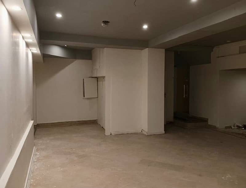 4 Marla Basement Office For Rent In DHA Phase 4, Block DD, Lahore. 3