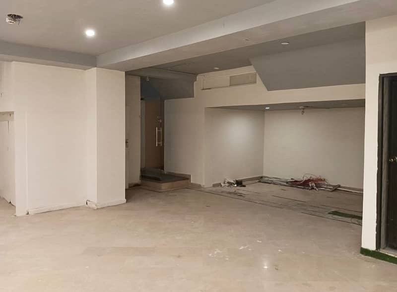 4 Marla Basement Office For Rent In DHA Phase 4, Block DD, Lahore. 5