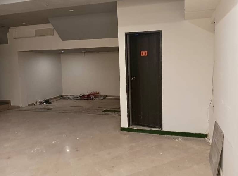 4 Marla Basement Office For Rent In DHA Phase 4, Block DD, Lahore. 6