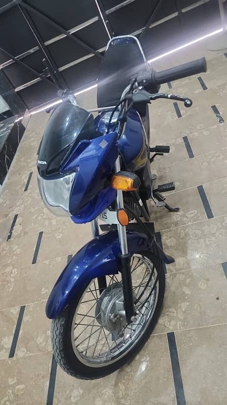 Honda pridor 100cc 1