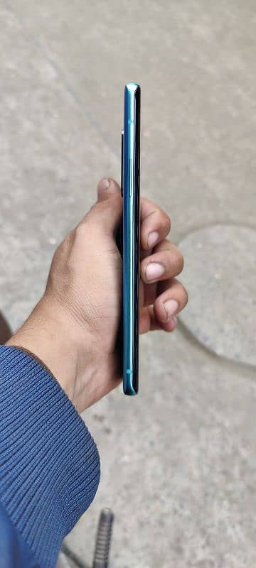 one plus 8 pro 8/128 10