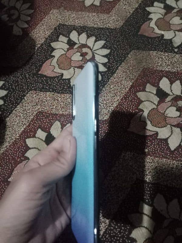 oppo f15 6