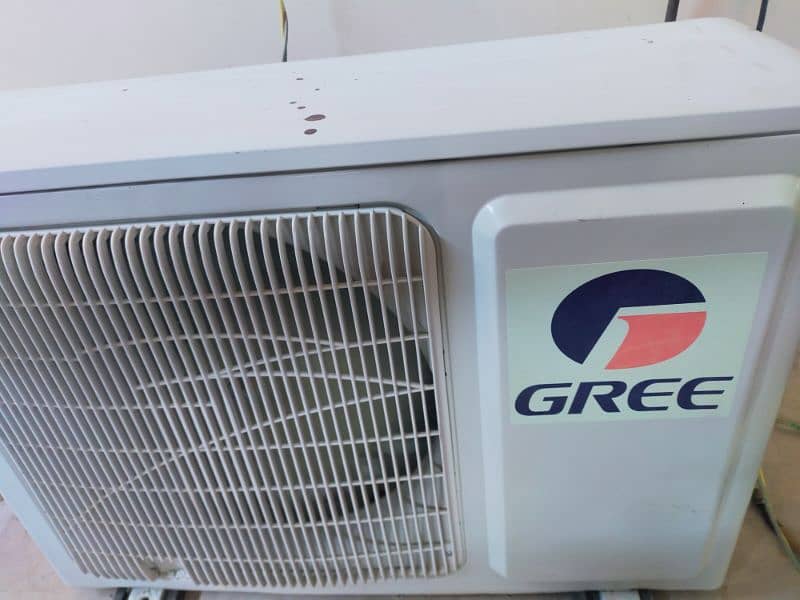 Dedh ton Gree Ac for sale 3