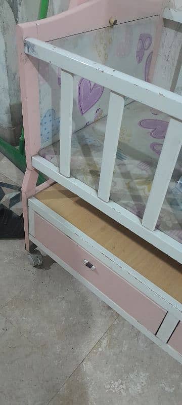 baby cot 1