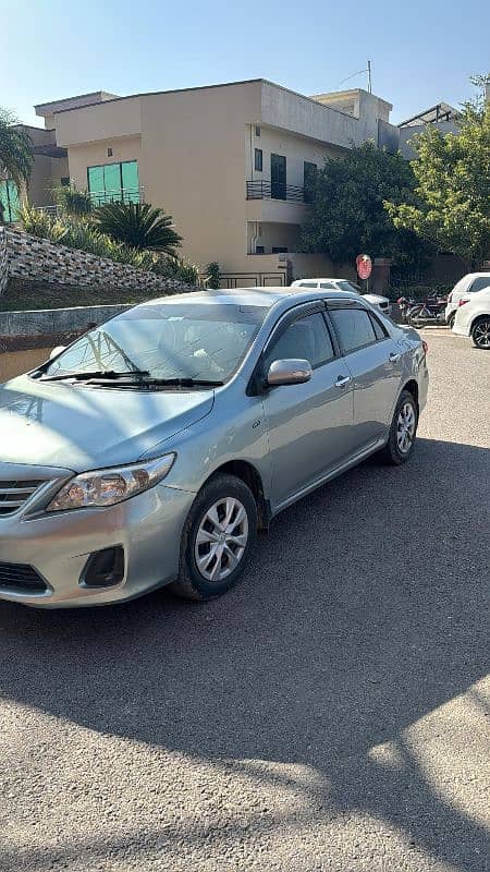 Toyota Corolla GLI 2011 14