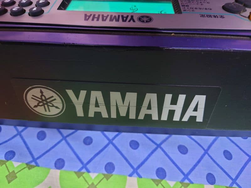 Yamaha PSR J20C with free Bag 3