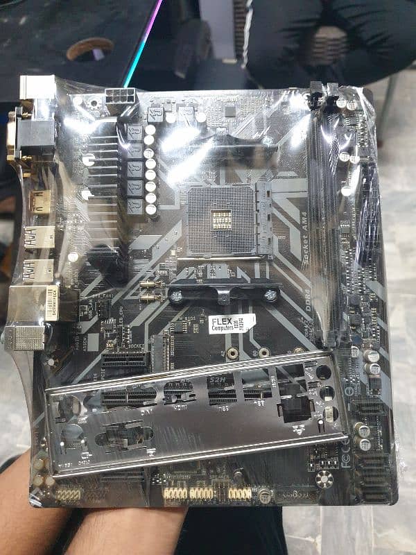 Amd Gigabyte mobo b450m 1