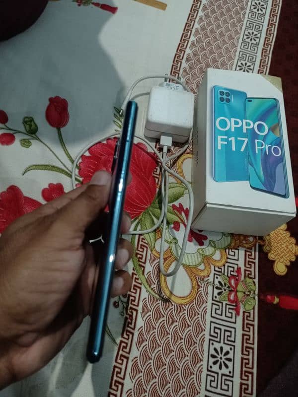 oppo f17.03009181011 4