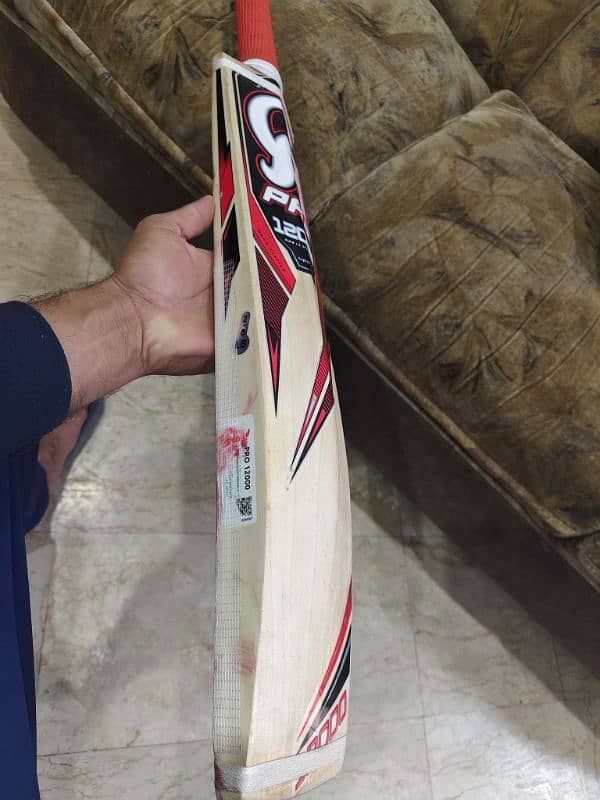 CA pro 12000 original English willow bat , only 1 match and net use 0