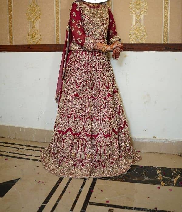 Bridal Lehnga 125,000 15