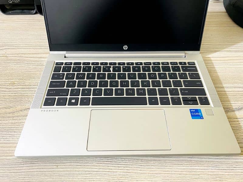 *HP PROBOOK (430) GB 16/256 SSD* 5