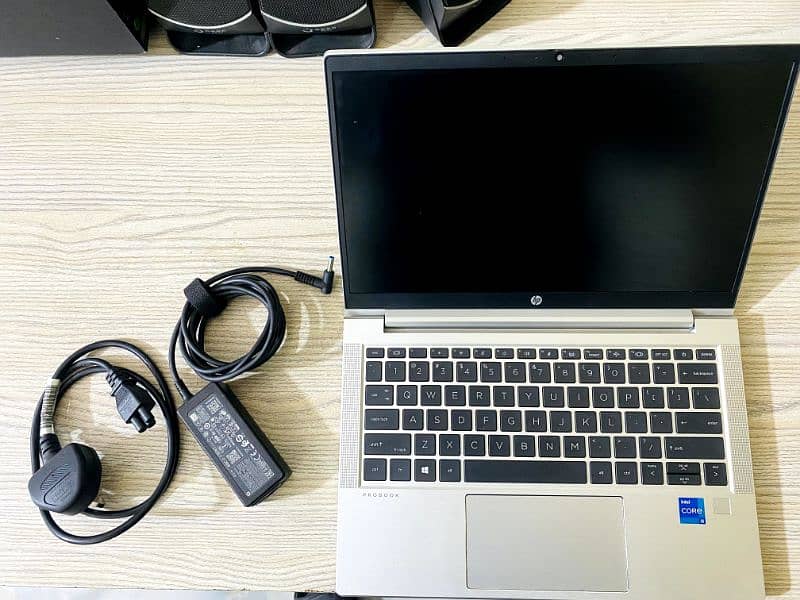 *HP PROBOOK (430) GB 16/256 SSD* 8