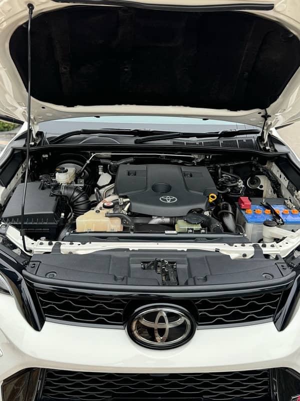 Toyota Fortuner 2023 8