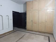 Room available for single female Ali park Airport road near