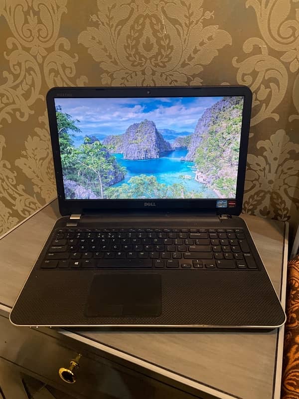 Dell Laptop 0