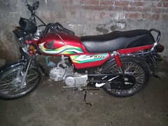 Honda 70 available in good condition /23 hai