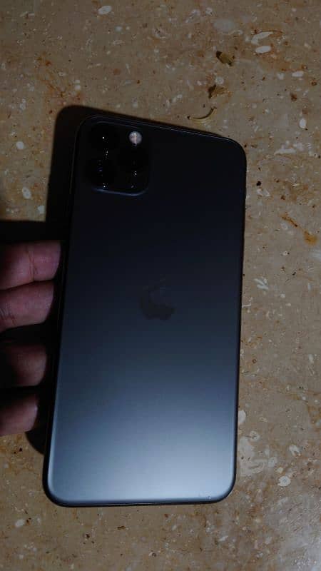 iPhone 11 Pro Max 64 GB - Non PTA 1