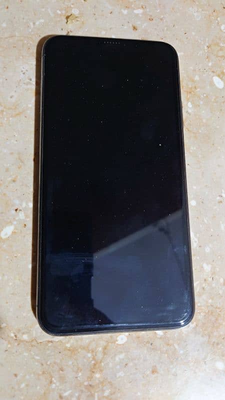 iPhone 11 Pro Max 64 GB - Non PTA 6