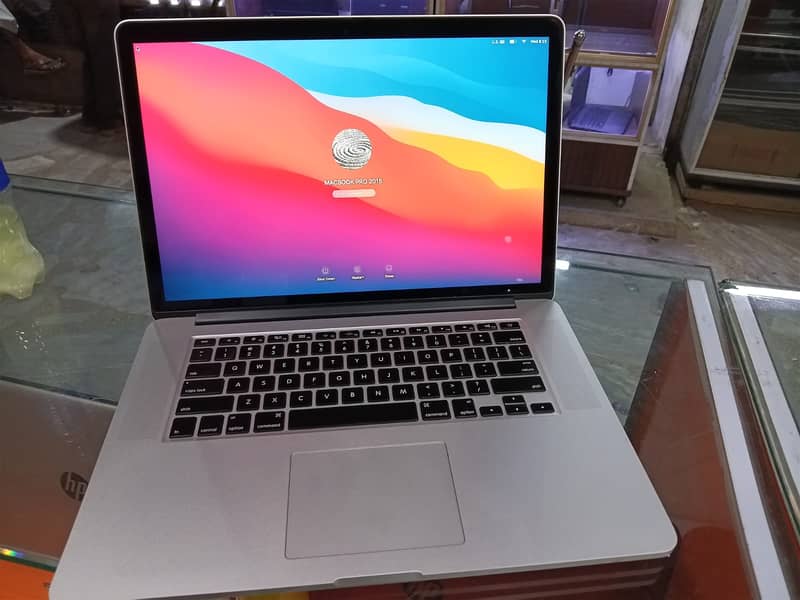 MACBOOK PRO A1398 CI7 (2015) 2GB GPU 1