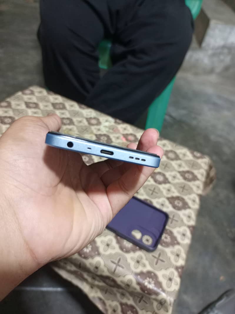 oppo A18 4+4 /128  cndition 10/10 wranty ma ha 03034781329 whtapp nmbr 2