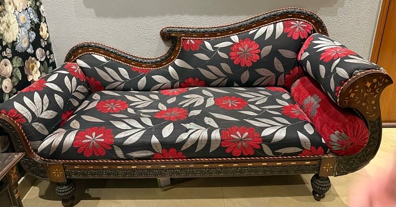 Dewan sofa 1