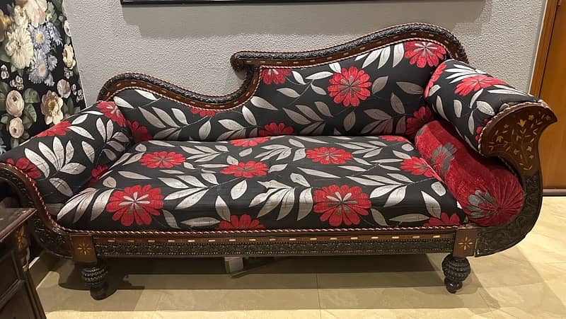 Dewan sofa 2