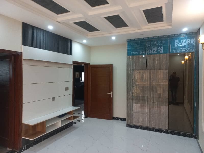 10 marla luxury house for sale at investor price 0