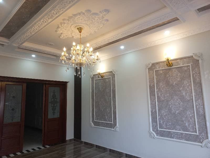 10 marla luxury house for sale at investor price 25