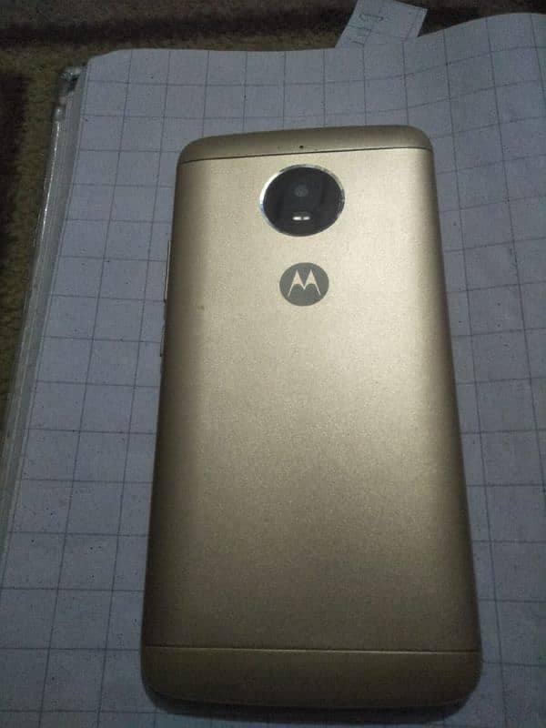 Motorola E4+ 4