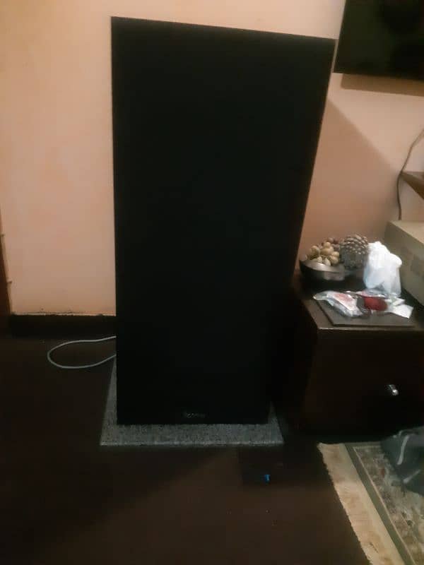 Infinity SM 150  speakers 15" woofer 30to300 watt perfect condition 6